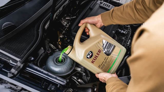 Jak spuścić płyn z chłodnicy vw Touran i uniknąć problemów z silnikiem