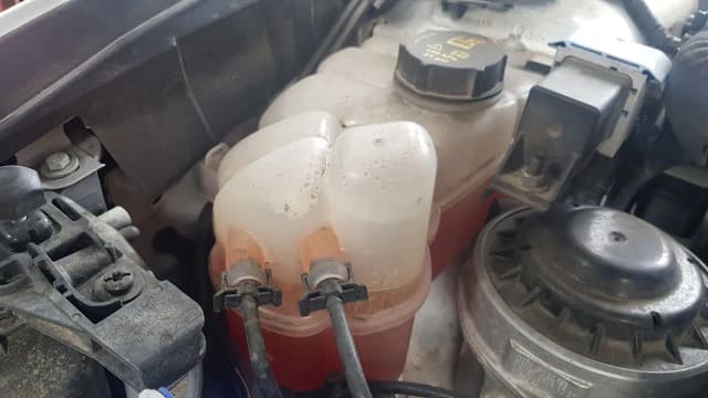 Ford S-MAX jaki płyn do chłodnicy wybrać, aby uniknąć problemów