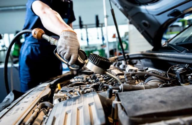 Objawy awarii pompy vacum w BMW E60 – jak je rozpoznać i uniknąć problemów